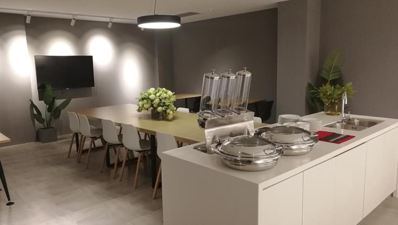 Ln Residence Changdi - New Aiqun Building - Canton Fair Free Shuttle Bus During Canton Fair Period Exteriör bild