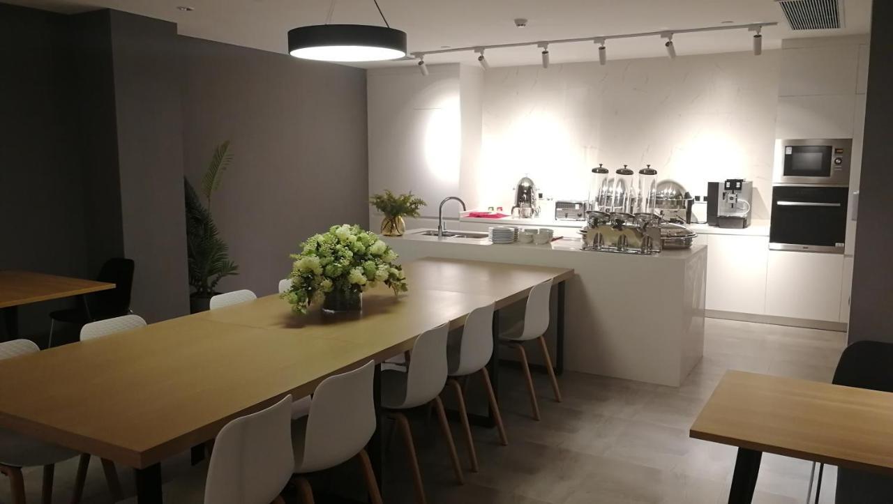 Ln Residence Changdi - New Aiqun Building - Canton Fair Free Shuttle Bus During Canton Fair Period Exteriör bild